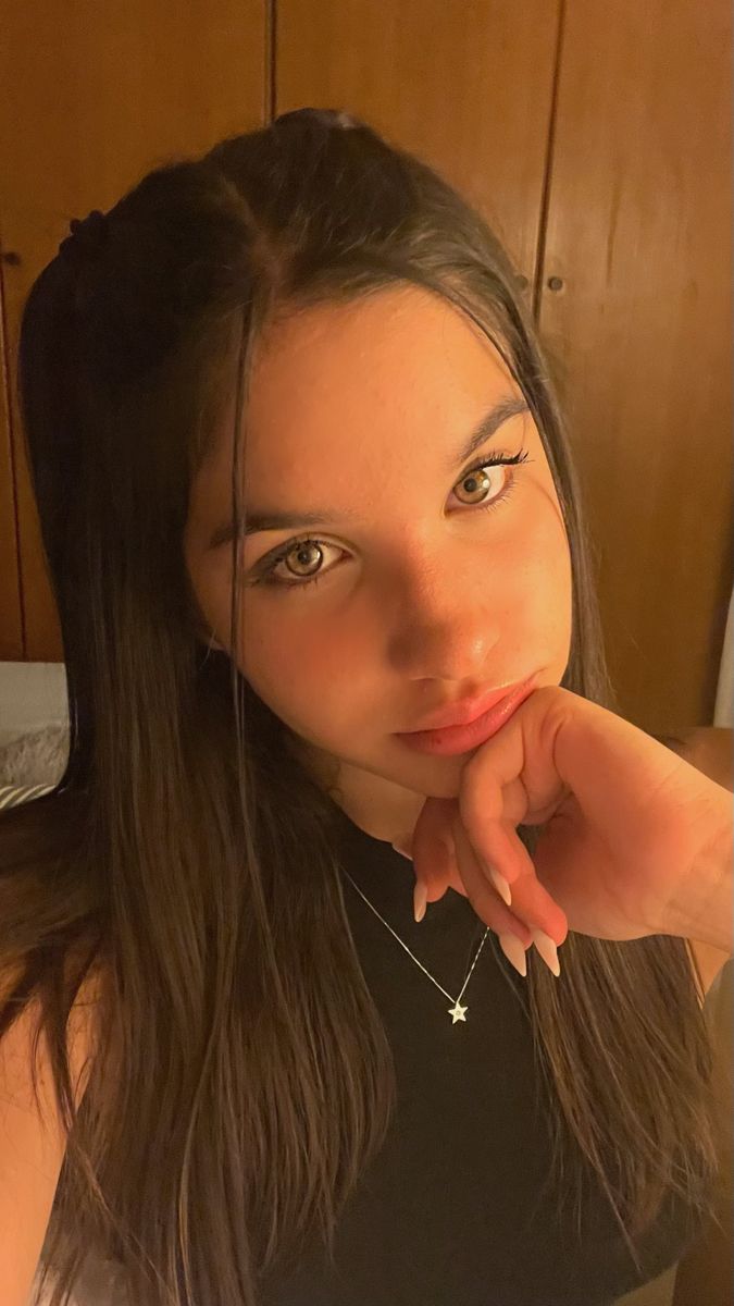 <em>Giorgia F.</em>